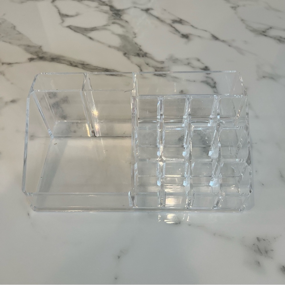 ✨5 for $20✨🧡Clear Acrylic Vanity Makeup Organizer - OS